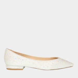 Betsey Johnson Pearl Flats 7.5